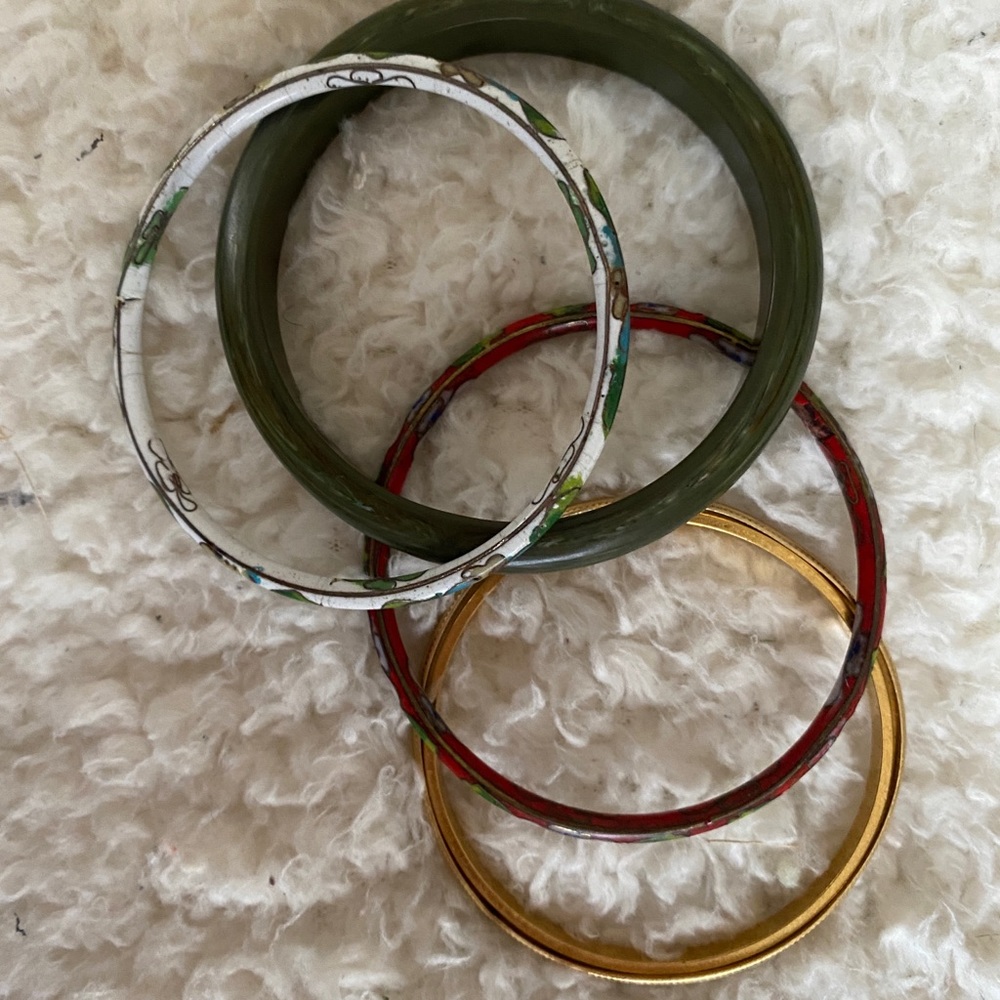 5 Assorted Bangles